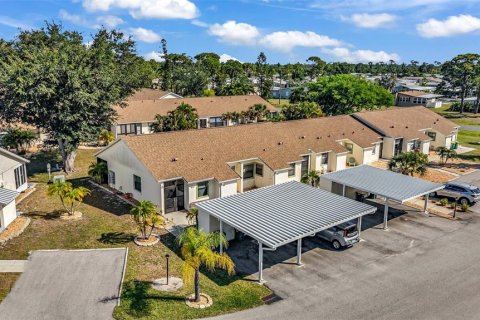 Condo in Englewood, Florida, 2 bedrooms  № 2093676 - photo 2