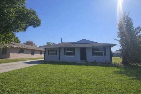 Villa ou maison à Vero Beach, Floride 4 chambres, 125.6 m2 № 2051526