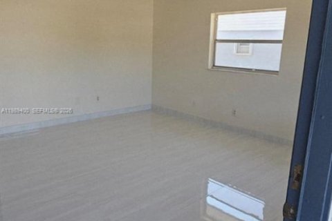 Villa ou maison à louer à Vero Beach, Floride: 4 chambres, 125.6 m2 № 2051526 - photo 8