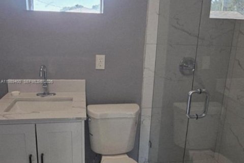 Villa ou maison à louer à Vero Beach, Floride: 4 chambres, 125.6 m2 № 2051526 - photo 4