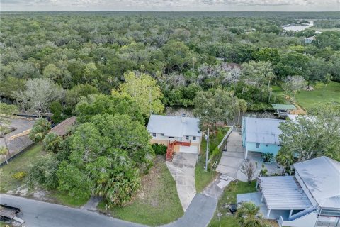 House in Homosassa, Florida 2 bedrooms, 104.52 sq.m. № 1796540 - photo 4