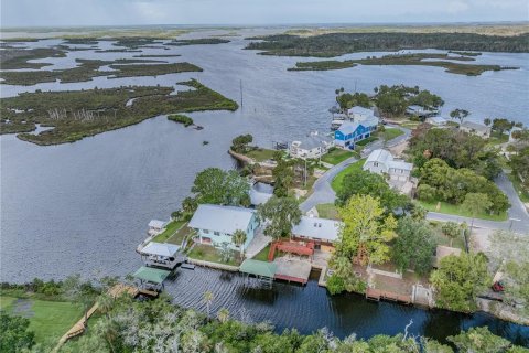House in Homosassa, Florida 2 bedrooms, 104.52 sq.m. № 1796540 - photo 10