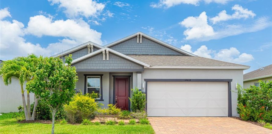 House in Bradenton, Florida 4 bedrooms, 217.39 sq.m. № 1788271