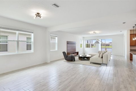 House in Bradenton, Florida 4 bedrooms, 217.39 sq.m. № 1788271 - photo 3