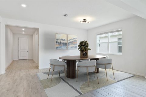 House in Bradenton, Florida 4 bedrooms, 217.39 sq.m. № 1788271 - photo 2