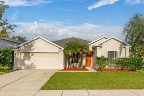 Casa en venta en Kissimmee, Florida, 4 dormitorios, 199.83 m2 № 1902485 - foto 1
