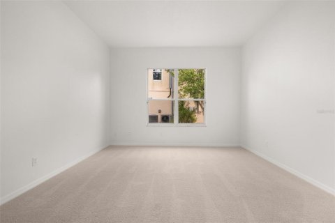 Casa en venta en Kissimmee, Florida, 4 dormitorios, 199.83 m2 № 1902485 - foto 12