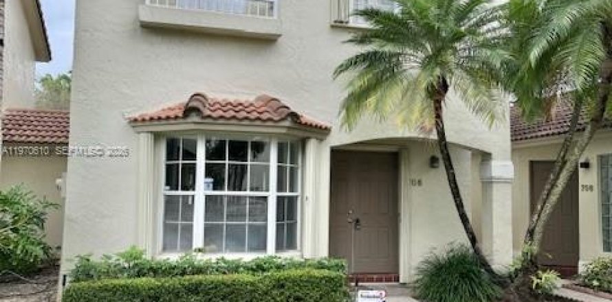 Touwnhouse à Pembroke Pines, Floride 2 chambres, 134.8 m2 № 2031321