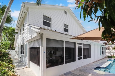 House in Miami, Florida 3 bedrooms, 201.13 sq.m. № 1711800 - photo 29