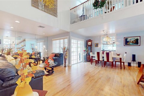 House in Miami, Florida 3 bedrooms, 201.13 sq.m. № 1711800 - photo 11