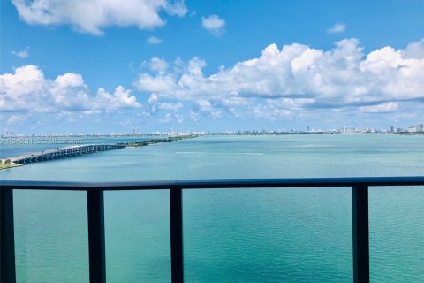 Condo à Miami, Floride, 2 chambres  № 2001221