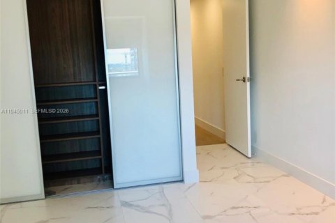 Copropriété à louer à Miami, Floride: 2 chambres, 119.38 m2 № 2001221 - photo 17