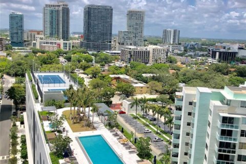 Copropriété à louer à Miami, Floride: 2 chambres, 119.38 m2 № 2001221 - photo 2