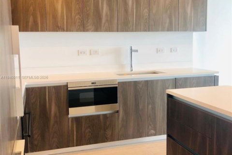 Copropriété à louer à Miami, Floride: 2 chambres, 119.38 m2 № 2001221 - photo 3