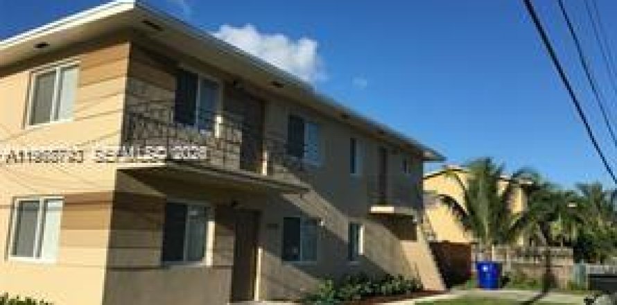 Casa en Miami, Florida 2 dormitorios, 178.37 m2 № 2030984