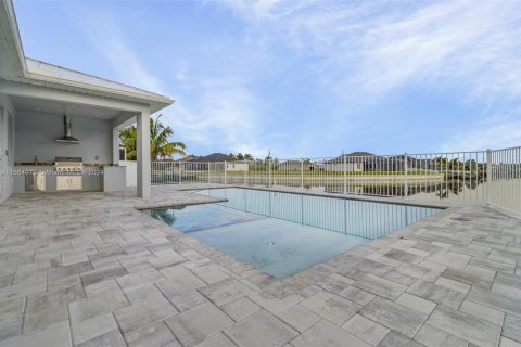 Villa ou maison à vendre à Cape Coral, Floride: 4 chambres № 1764253 - photo 8