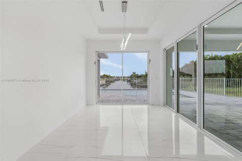 Villa ou maison à vendre à Cape Coral, Floride: 4 chambres № 1764253 - photo 15