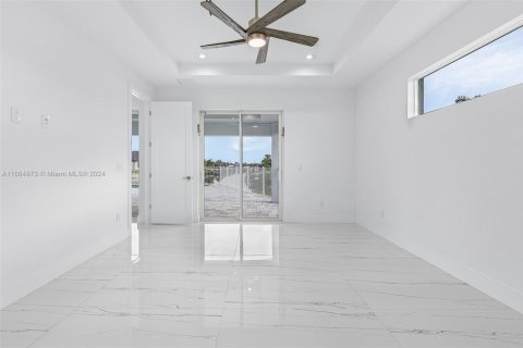 Villa ou maison à vendre à Cape Coral, Floride: 4 chambres № 1764253 - photo 24