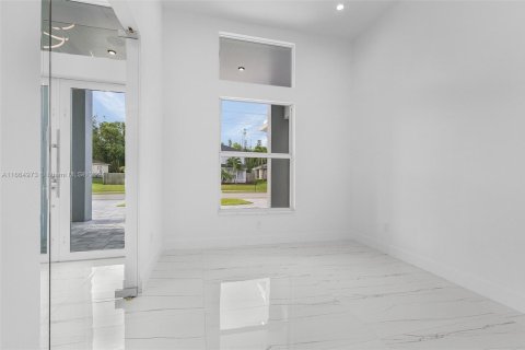 Villa ou maison à vendre à Cape Coral, Floride: 4 chambres № 1764253 - photo 11