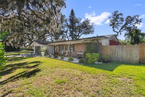 House in Largo, Florida 4 bedrooms, 192.4 sq.m. № 2430586 - photo 6