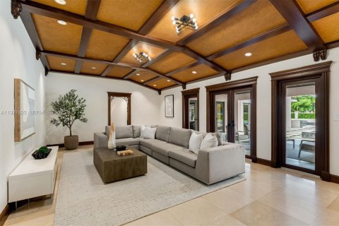 Casa en alquiler en Coral Gables, Florida, 6 dormitorios, 651.06 m2 № 1987020 - foto 4