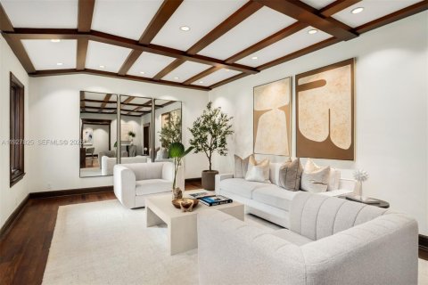 Casa en alquiler en Coral Gables, Florida, 6 dormitorios, 651.06 m2 № 1987020 - foto 3