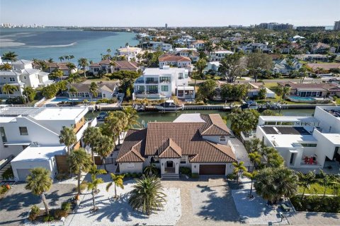 House in Longboat Key, Florida 4 bedrooms, 292.55 sq.m. № 2166976 - photo 5