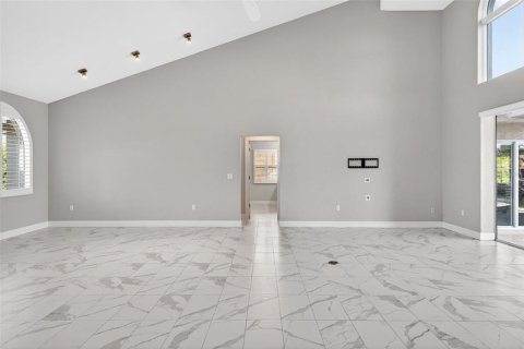 House in Longboat Key, Florida 4 bedrooms, 292.55 sq.m. № 2166976 - photo 15