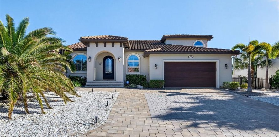 House in Longboat Key, Florida 4 bedrooms, 292.55 sq.m. № 2166976