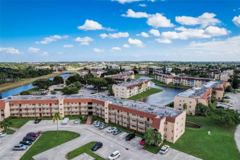 Купить кондоминиум в Санрайз, Флорида 2 спальни, 78.97м2, № 1952438 - фото 25