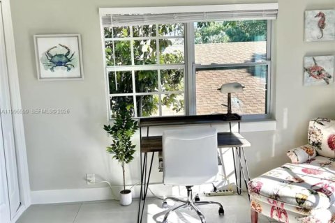 Купить коммерческую недвижимость в Уэст-Палм-Бич, Флорида 224.64м2, № 2058571 - фото 14