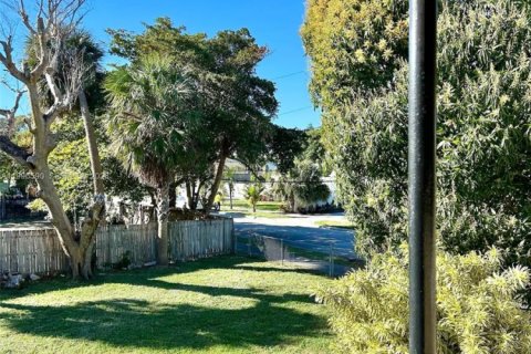 Купить коммерческую недвижимость в Уэст-Палм-Бич, Флорида 224.64м2, № 2058571 - фото 26