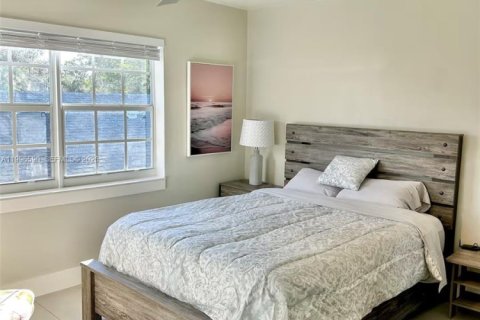 Купить коммерческую недвижимость в Уэст-Палм-Бич, Флорида 224.64м2, № 2058571 - фото 19