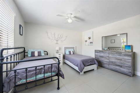 Купить коммерческую недвижимость в Уэст-Палм-Бич, Флорида 224.64м2, № 2058571 - фото 27