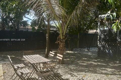 House in Miami, Florida 2 bedrooms № 2040099 - photo 24