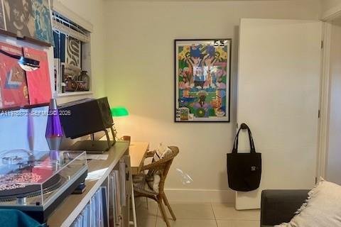 House in Miami, Florida 2 bedrooms № 2040099 - photo 27