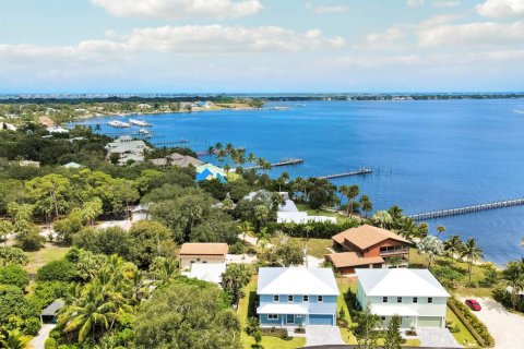 Casa en venta en Jensen Beach, Florida, 4 dormitorios, 274.43 m2 № 2242034 - foto 3