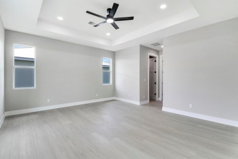 Casa en venta en Jensen Beach, Florida, 4 dormitorios, 274.43 m2 № 2242034 - foto 14