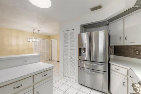 Villa ou maison à vendre à Port Orange, Floride: 4 chambres, 182.18 m2 № 1884753 - photo 10