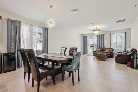 House in Riverview, Florida 4 bedrooms, 170.2 sq.m. № 1784639 - photo 13