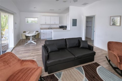 Casa en alquiler en Sarasota, Florida, 3 dormitorios, 92.9 m2 № 1853369 - foto 10