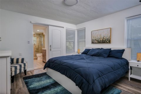 Casa en alquiler en Sarasota, Florida, 3 dormitorios, 92.9 m2 № 1853369 - foto 23