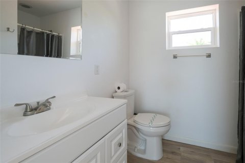 Casa en alquiler en Sarasota, Florida, 3 dormitorios, 92.9 m2 № 1853369 - foto 12