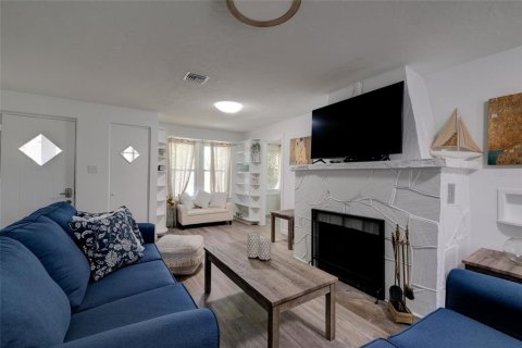 Casa en alquiler en Sarasota, Florida, 3 dormitorios, 92.9 m2 № 1853369 - foto 16