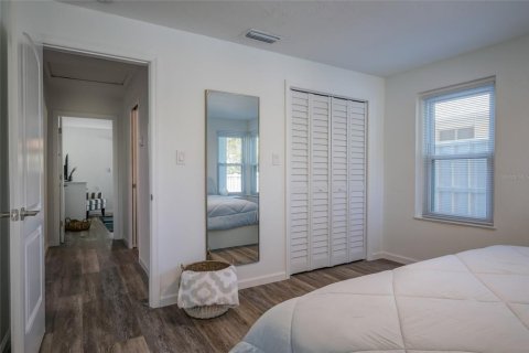 Casa en alquiler en Sarasota, Florida, 3 dormitorios, 92.9 m2 № 1853369 - foto 22