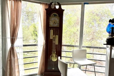 Condominio en venta en Miami, Florida, 1 dormitorio, 83.43 m2 № 2002473 - foto 30