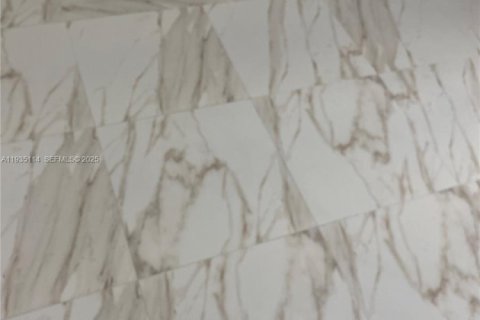 House in Pompano Beach, Florida 3 bedrooms, 104.14 sq.m. № 1994119 - photo 13