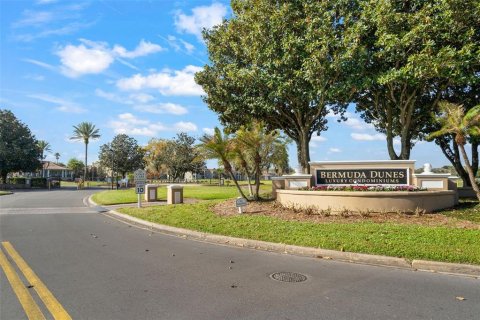 Condo in Orlando, Florida, 2 bedrooms № 2092591 - photo 26