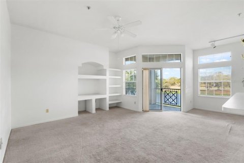 Condo in Orlando, Florida, 2 bedrooms № 2092591 - photo 10