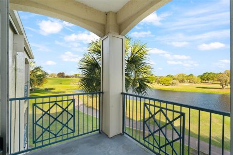 Condo in Orlando, Florida, 2 bedrooms № 2092591 - photo 12